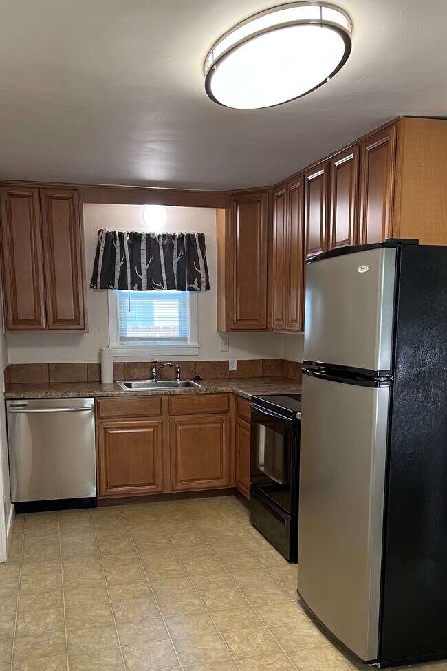 Kitchen - 1627 N 14th St