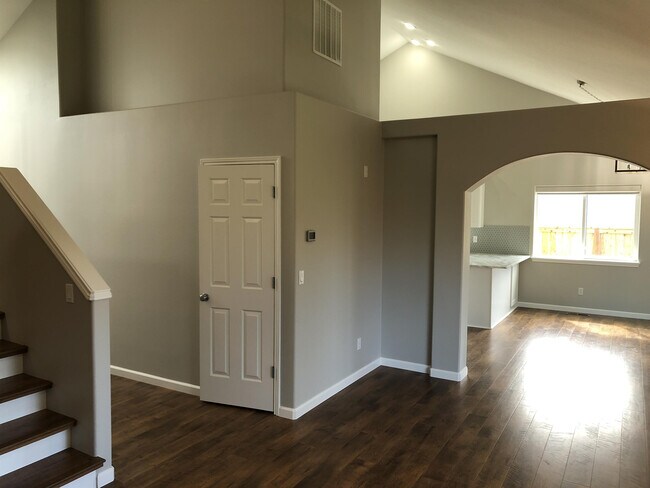 Building Photo - 5000 Caribou Ct SW