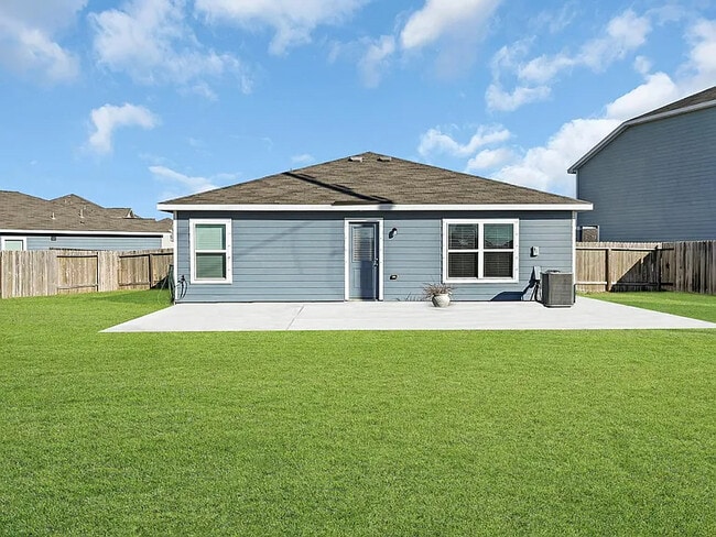 Building Photo - 5502 Rainbow Rd.