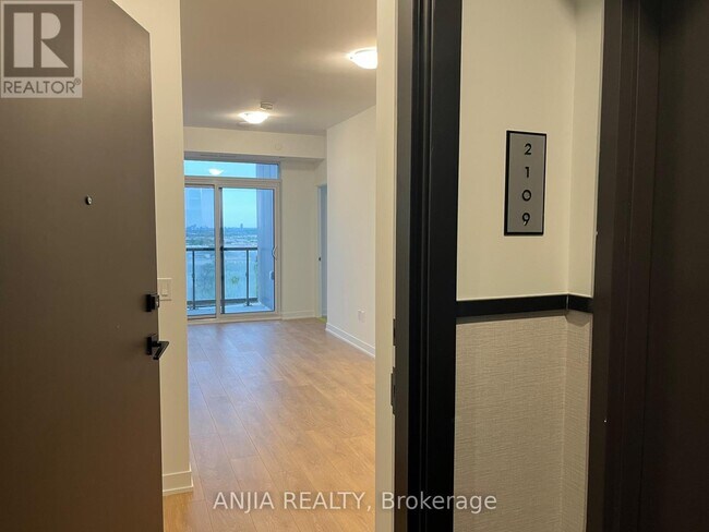 Building Photo - 474-2474 Caldari Rd