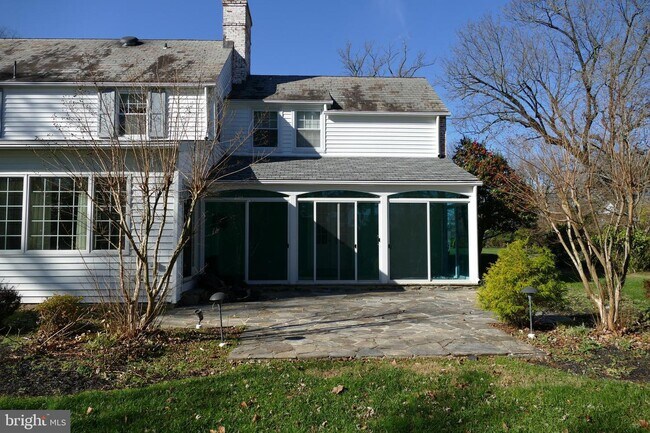 Building Photo - 3409 Fallstaff Rd