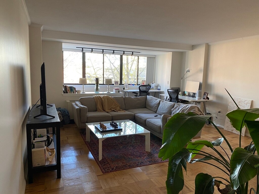 Foto principal - 9 Hawthorne Pl
