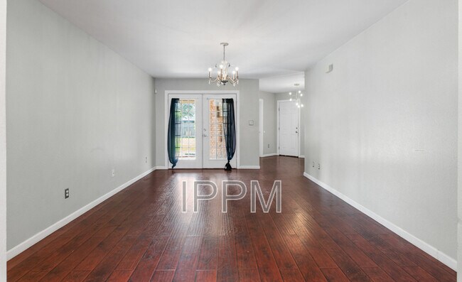 Foto del edificio - 5233 Clearview Dr
