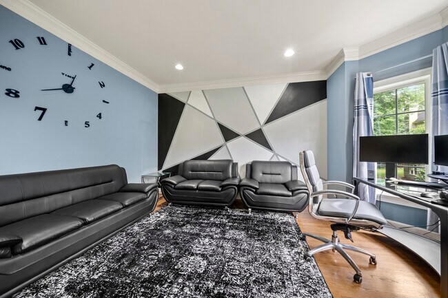 Foto del edificio - 442 Chatfield Pointe NW