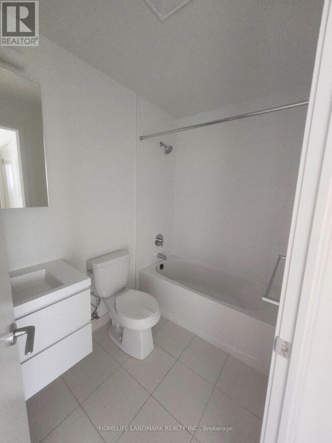 Building Photo - 56 Andre de Grasse St