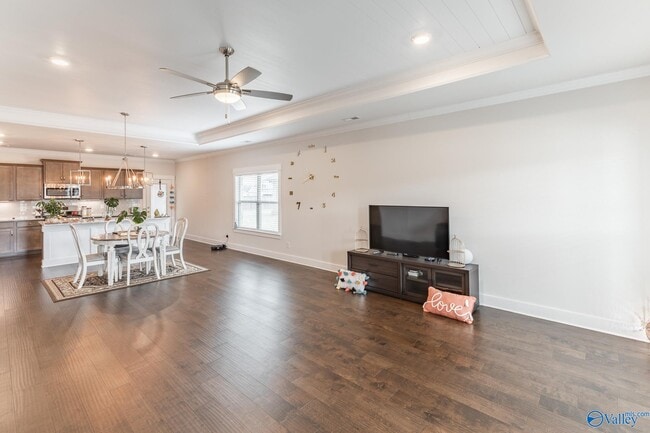 Foto del edificio - 29931 Copperpenny Drive NW