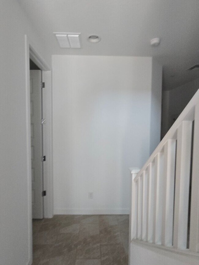 Building Photo - Newly built 3bed 2 bath townhome in mesa