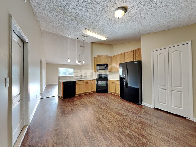 Foto del edificio - 14131 Crestwick Dr E