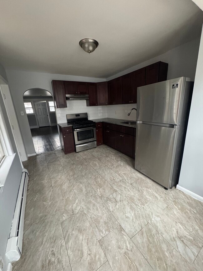 Foto del edificio - 841 Bridge St