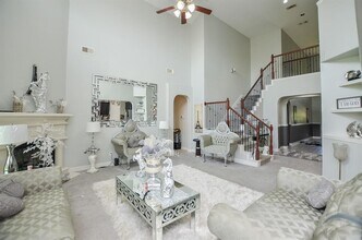 Building Photo - 6638 Miller Shadow Ln