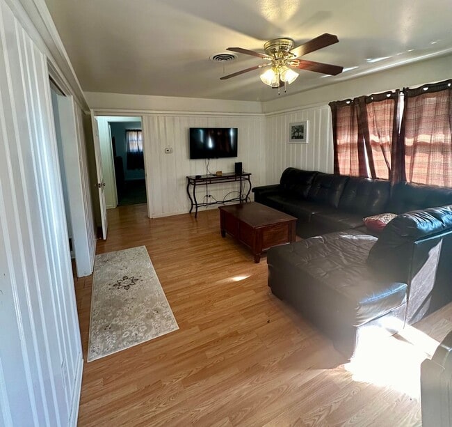 Building Photo - Rare value in West Lubbock!