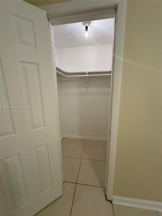 Foto del edificio - 2674 NW 68th Way