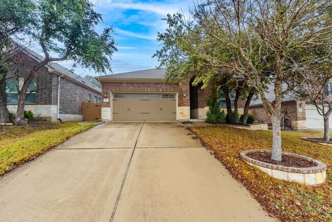 Building Photo - 633 Cerezo Dr