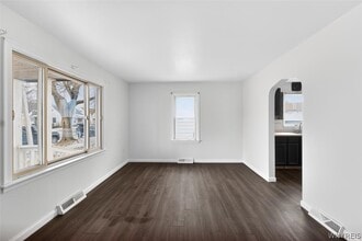 Building Photo - 3028 Welch Ave