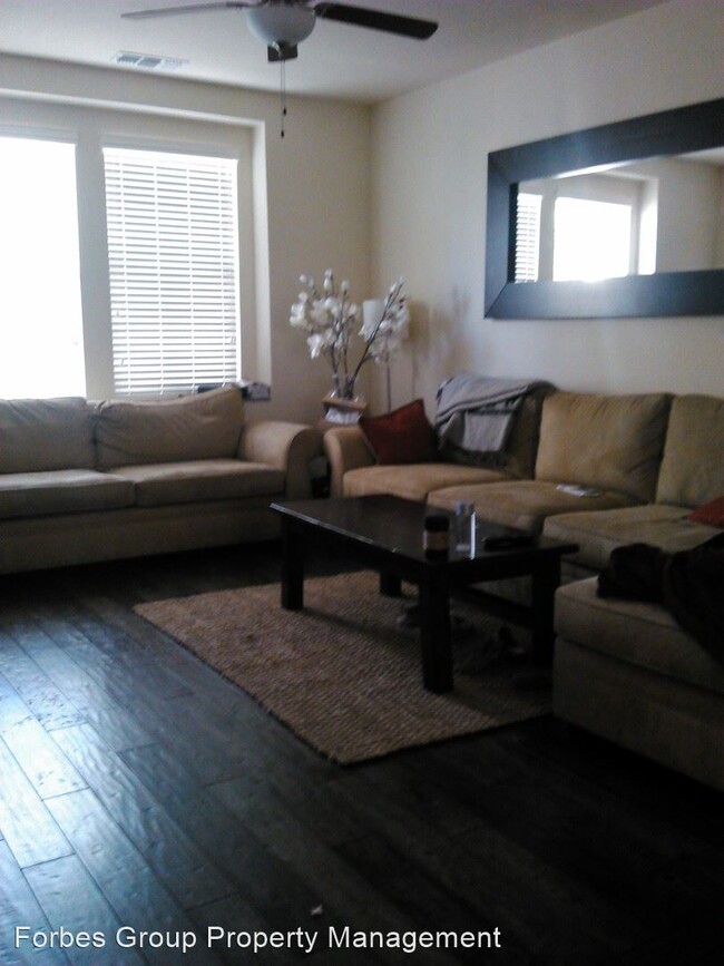 Foto del edificio - 3 br, 3.5 bath House - 311 W. Evelyn Ave