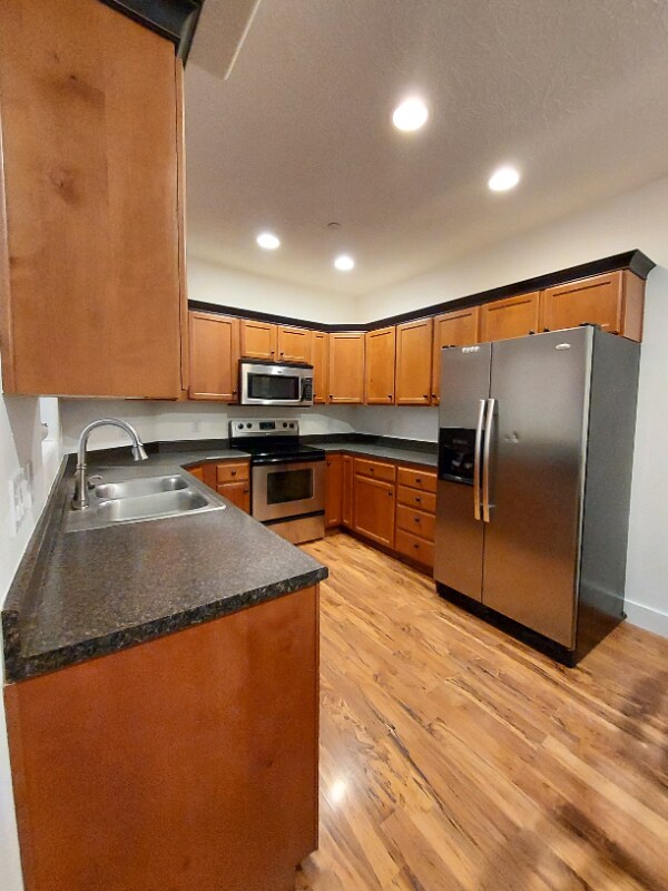 Foto del edificio - 187 W Springview Dr