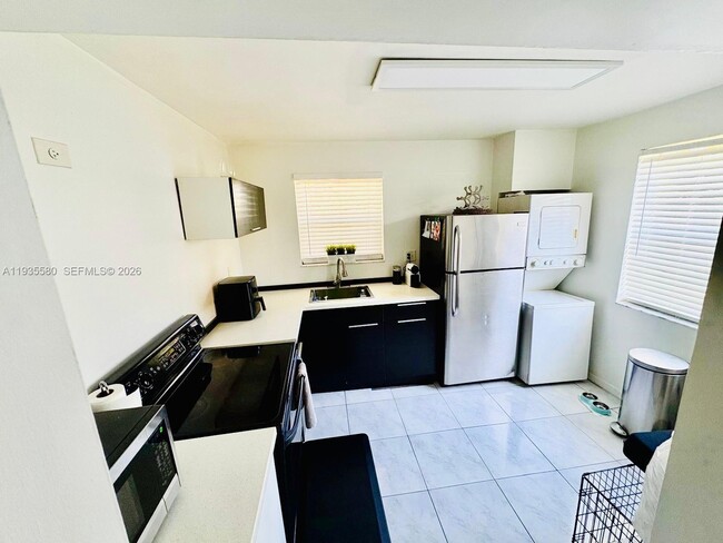 Foto del edificio - 11216 SW 12th St