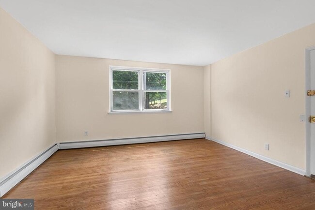 Foto del edificio - 5990 Henry Ave