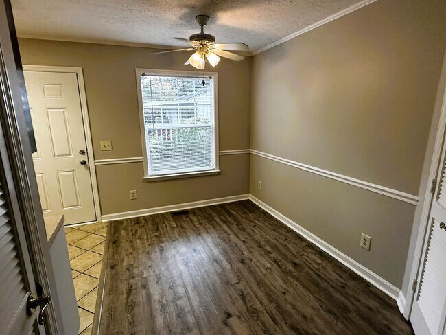 Building Photo - ONE MONTH FREE with an eighteen-month lease. Two-bedroom, Unfurnished Townhome in Myrtle Beach! A...