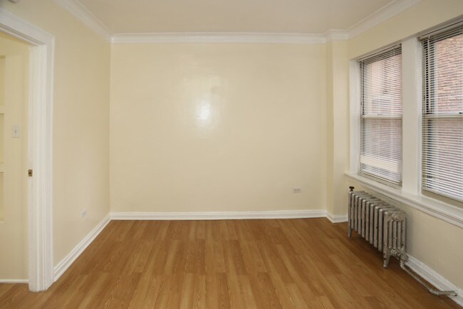Building Photo - 4521 N Malden St