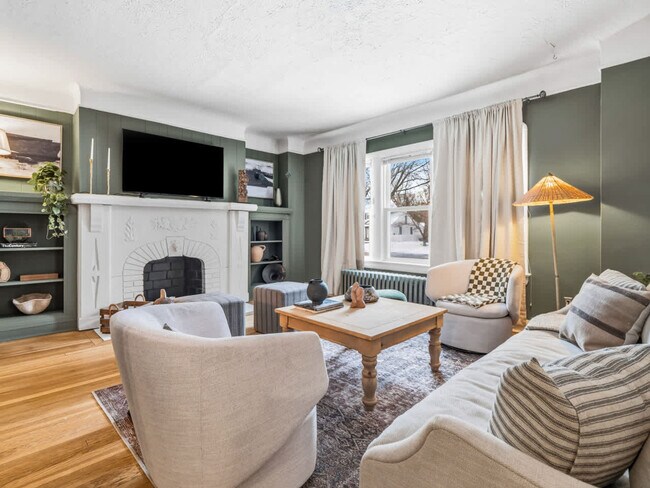 Foto del edificio - 3621 Silsby Rd