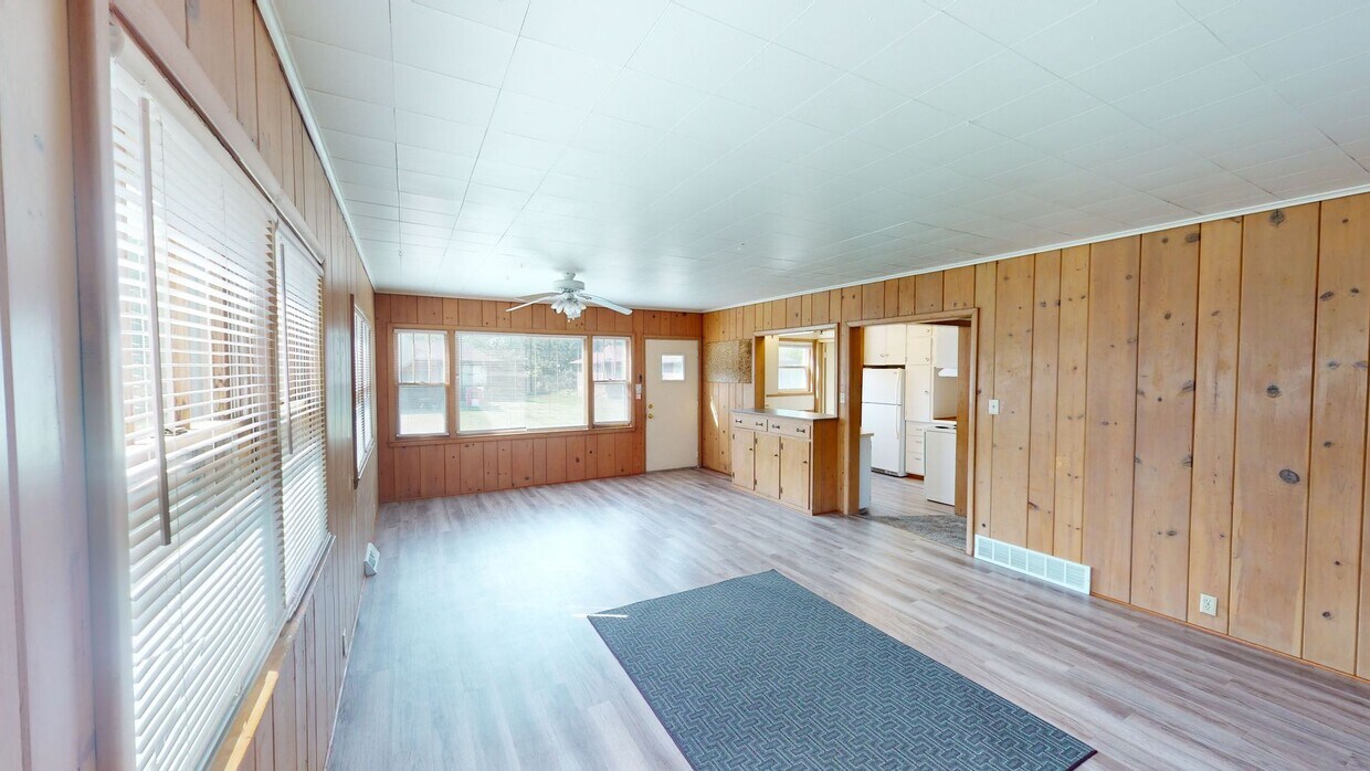 Foto principal - 4 Bedroom House Available August 1st, 2026