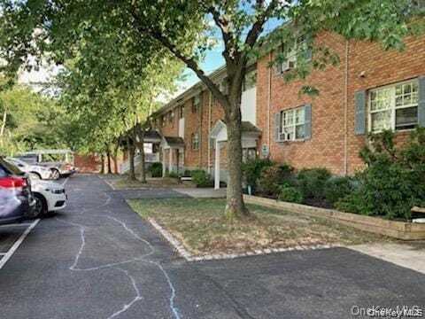 Foto del edificio - 502 Barclay Manor