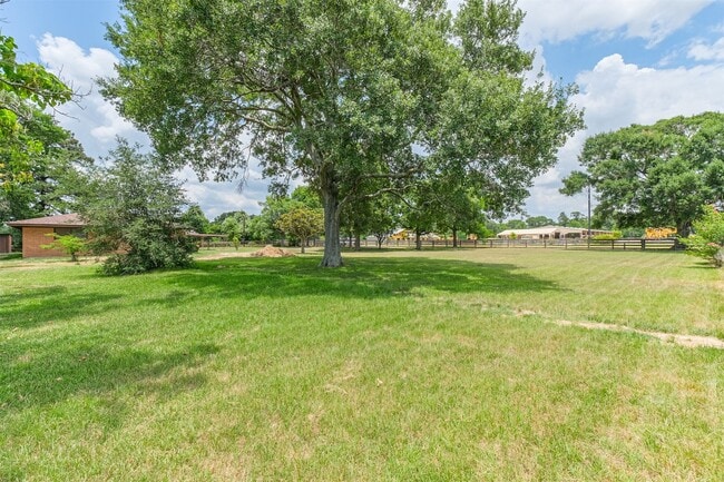 Building Photo - 18211 Mueschke Rd