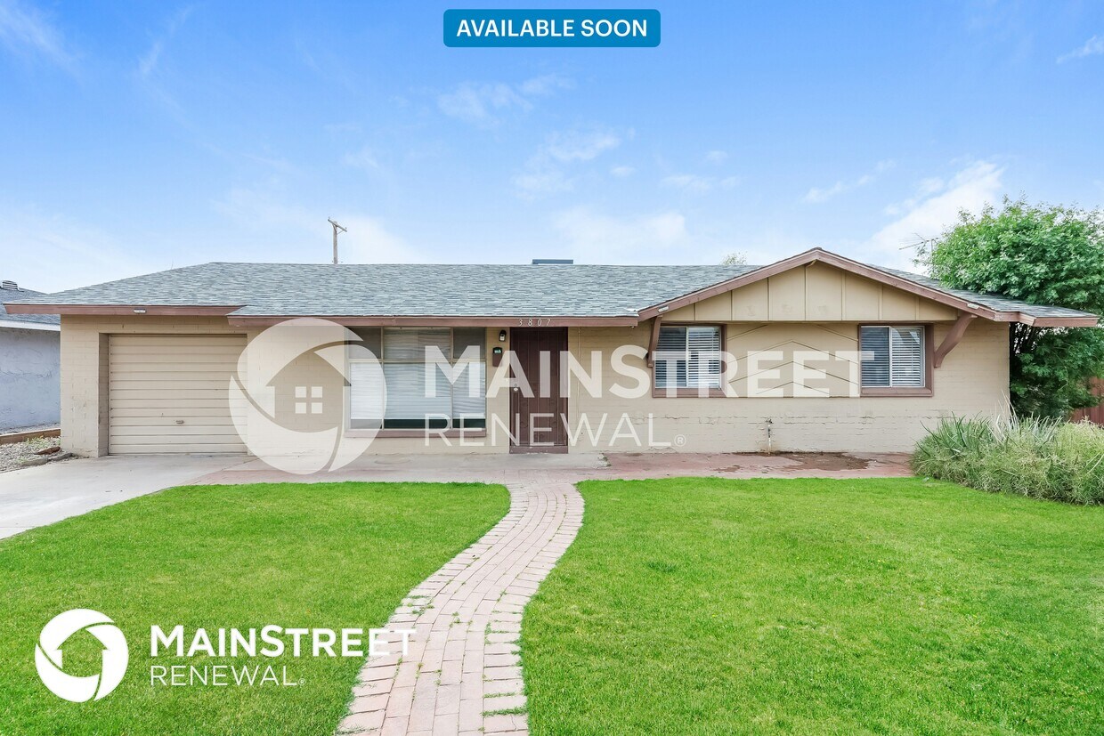 Primary Photo - 3807 W Solar Dr