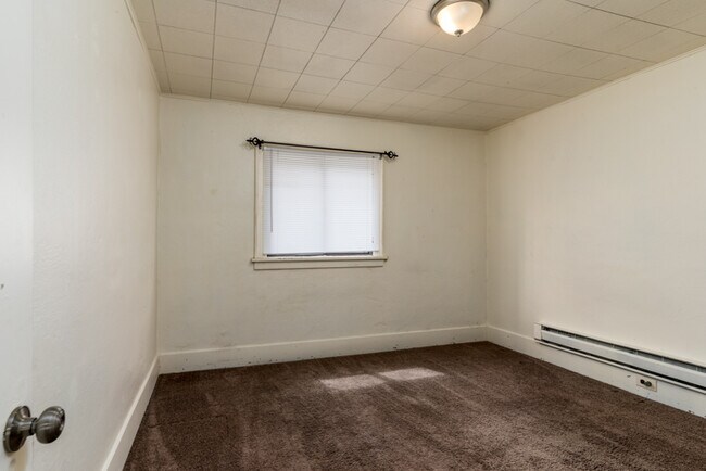 Foto del edificio - 723 W Lewis St