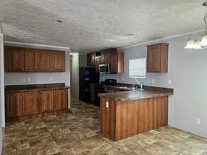 Building Photo - 130 Lynnwood Cir