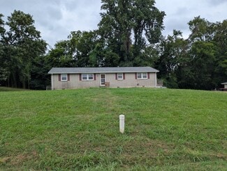 Building Photo - 620A Claridge Dr