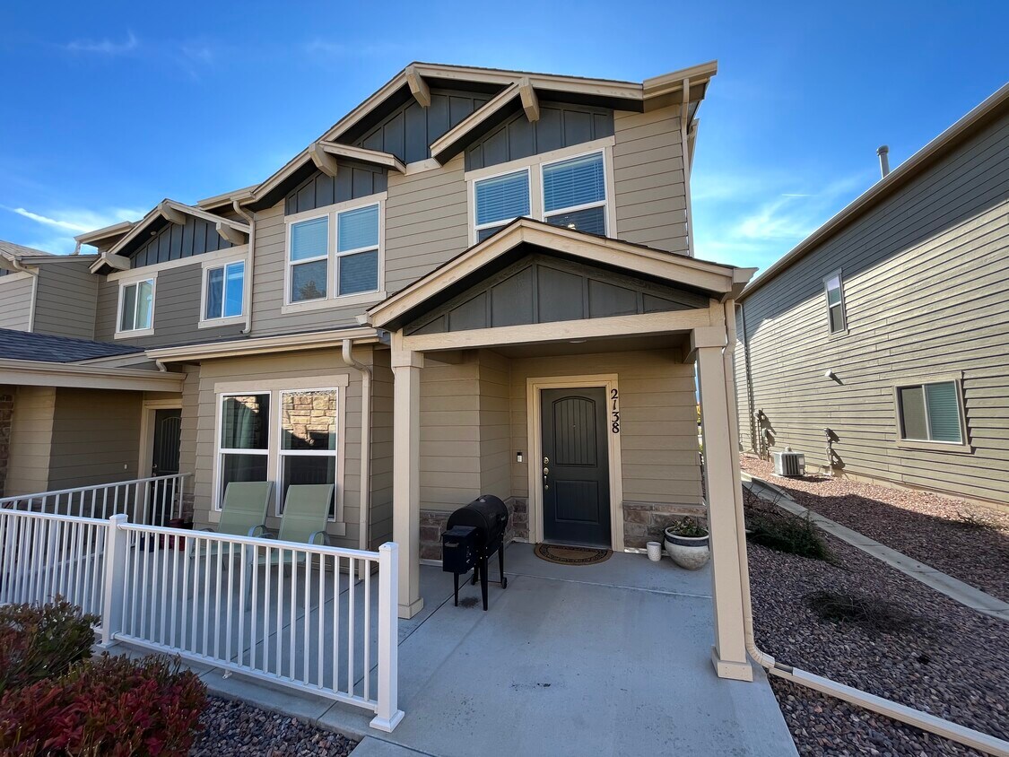 Primary Photo - 2138 Birmingham Loop