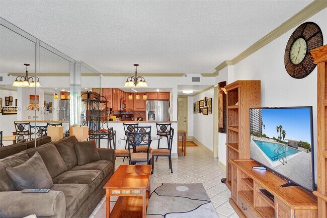 Building Photo - 1201 S Ocean Dr
