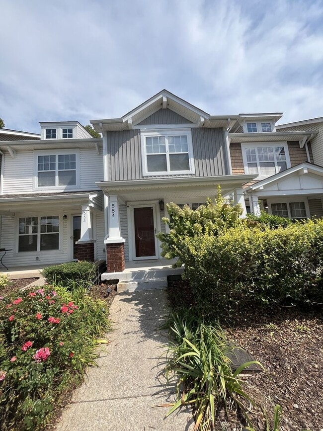 Building Photo - COMING SOON!! Townhouse in Nashboro Village!