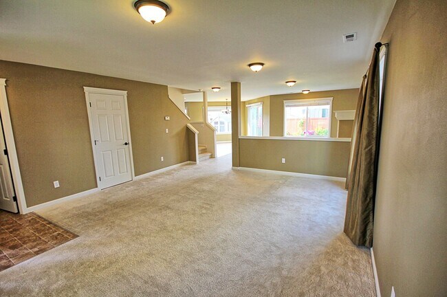 Foto del edificio - Beautiful Kentlake Highlands Home!