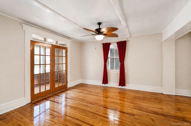 Foto del edificio - 200 Parkview Ave