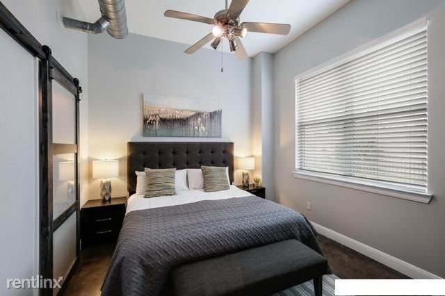 Building Photo - 1 br, 2 bath Condo - 831 S Flores St Ste 3106