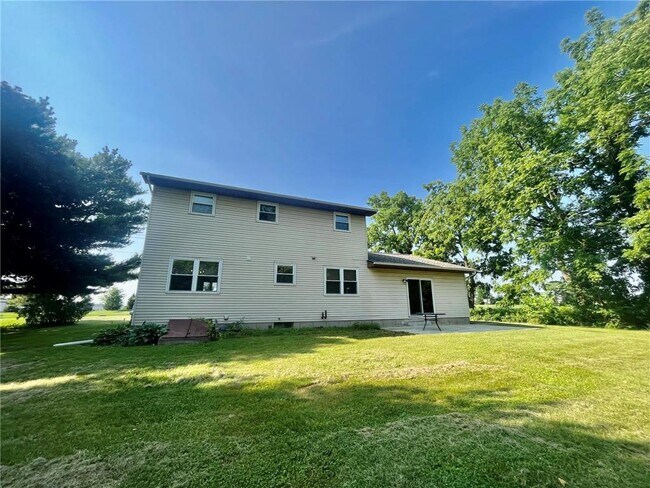 Building Photo - 6741 Cetronia Rd