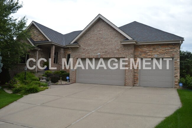 Building Photo - 9217 Bear Claw Way