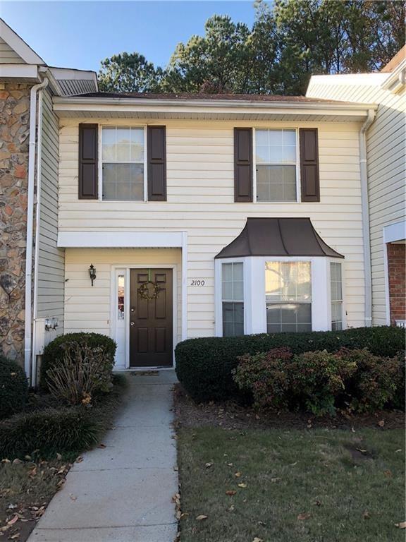 Primary Photo - 2100 Fairways Ct