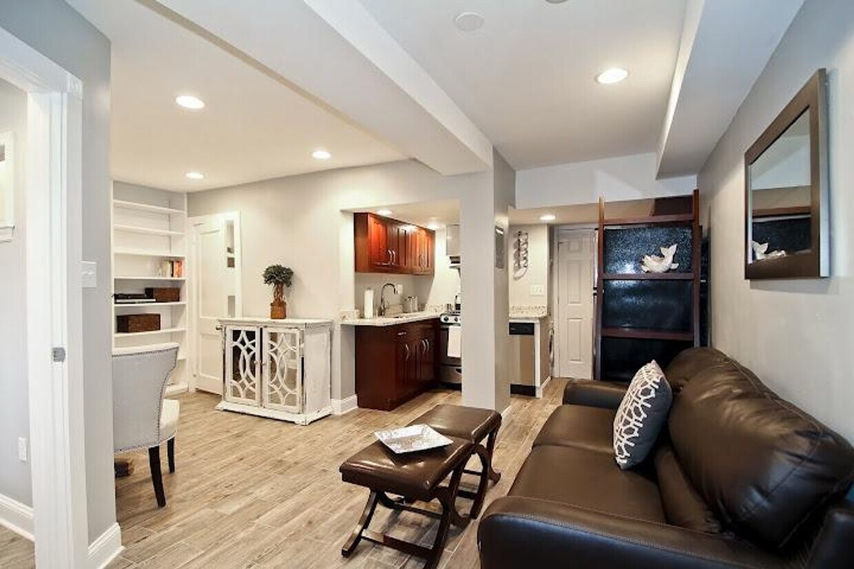 Foto principal - 1800 19th St NW