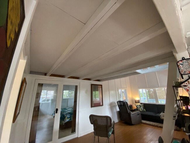 Building Photo - Available for Rent 2 Bedroom Unit in Donol...