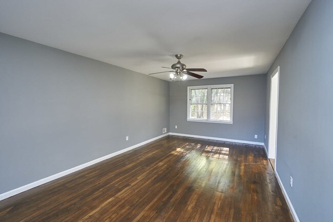 Building Photo - 204 Mowbray Rd