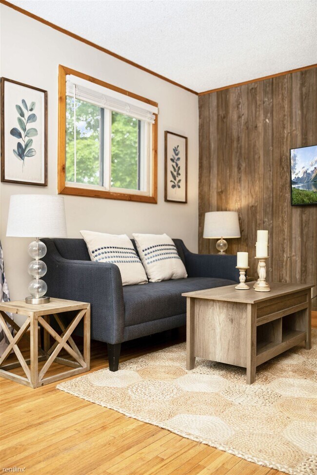 Foto del edificio - 3 br, 1 bath House - 25 1st Street Southeast