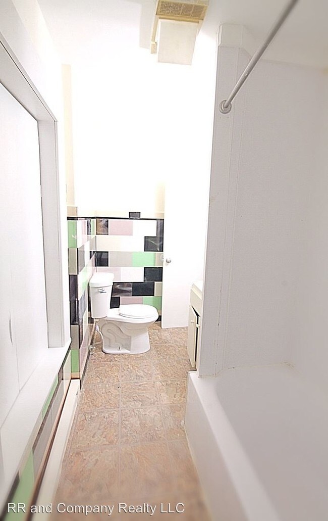 Foto del edificio - 77 Parkside St