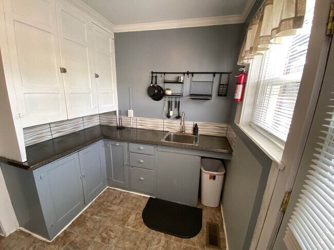 Foto del edificio - 309 N Elizabeth St