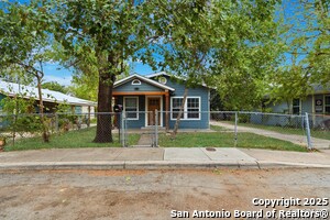 Foto del edificio - 126 King Roger St