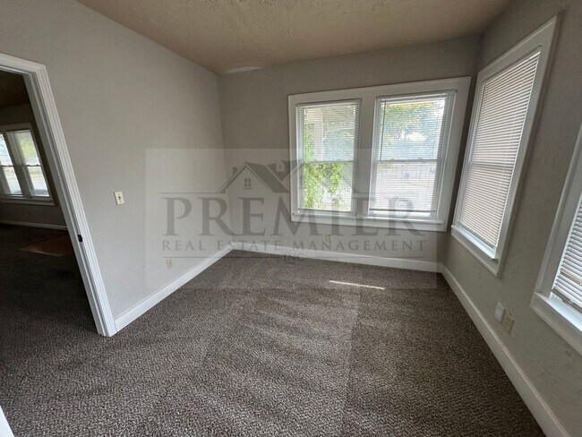 Foto del edificio - 307 SW 15 St