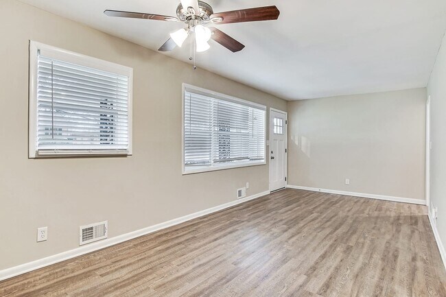 Foto del edificio - 240 Thornton St